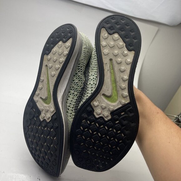 Nike Men’s Flyknit Racer Running Shoe Sz 8 Pistachio Green 526628-103 - Picture 5 of 10